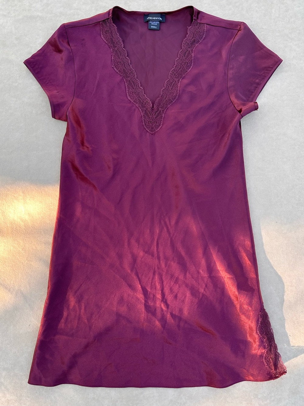 ✰  PLUM LACE-TRIM SLIP ✰